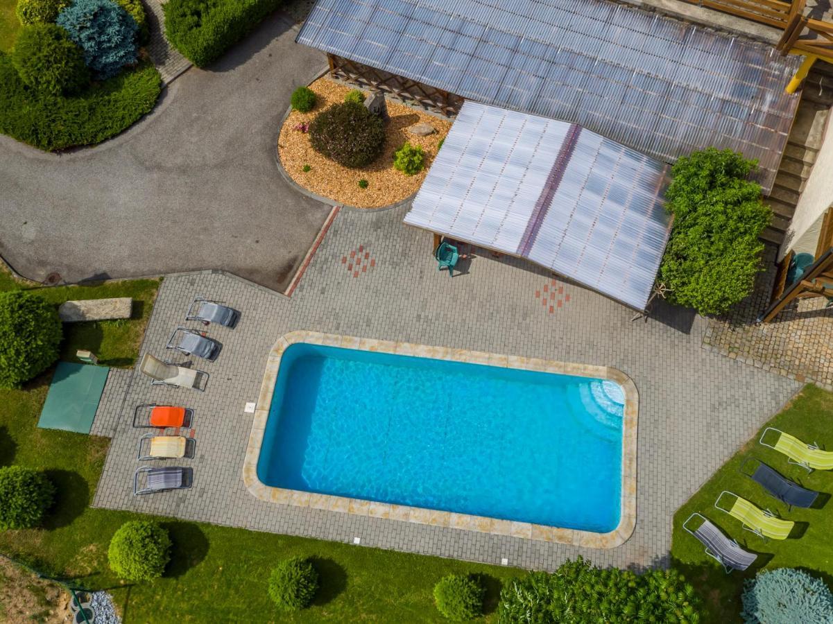 Apartmany U Srdce Vltavy Horní Planá Exteriör bild