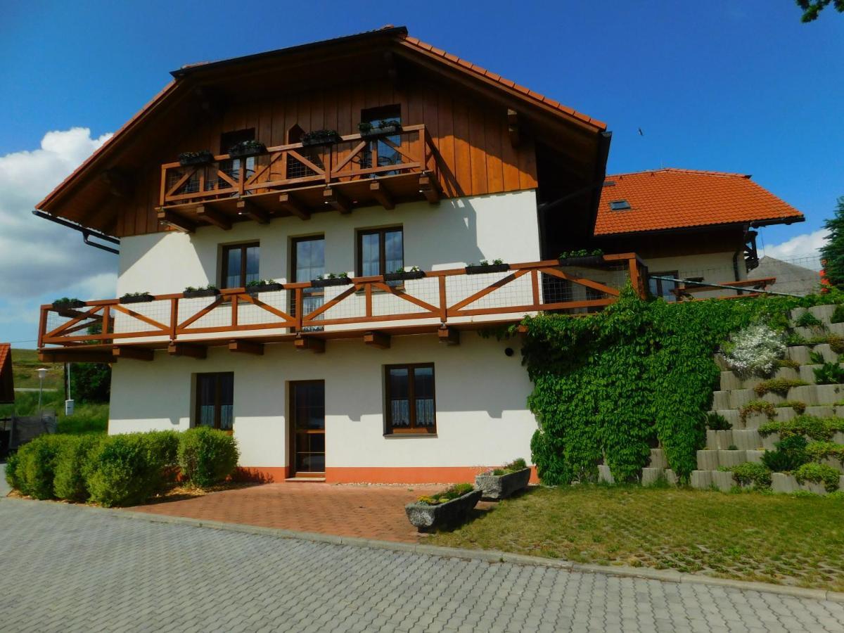 Apartmany U Srdce Vltavy Horní Planá Exteriör bild
