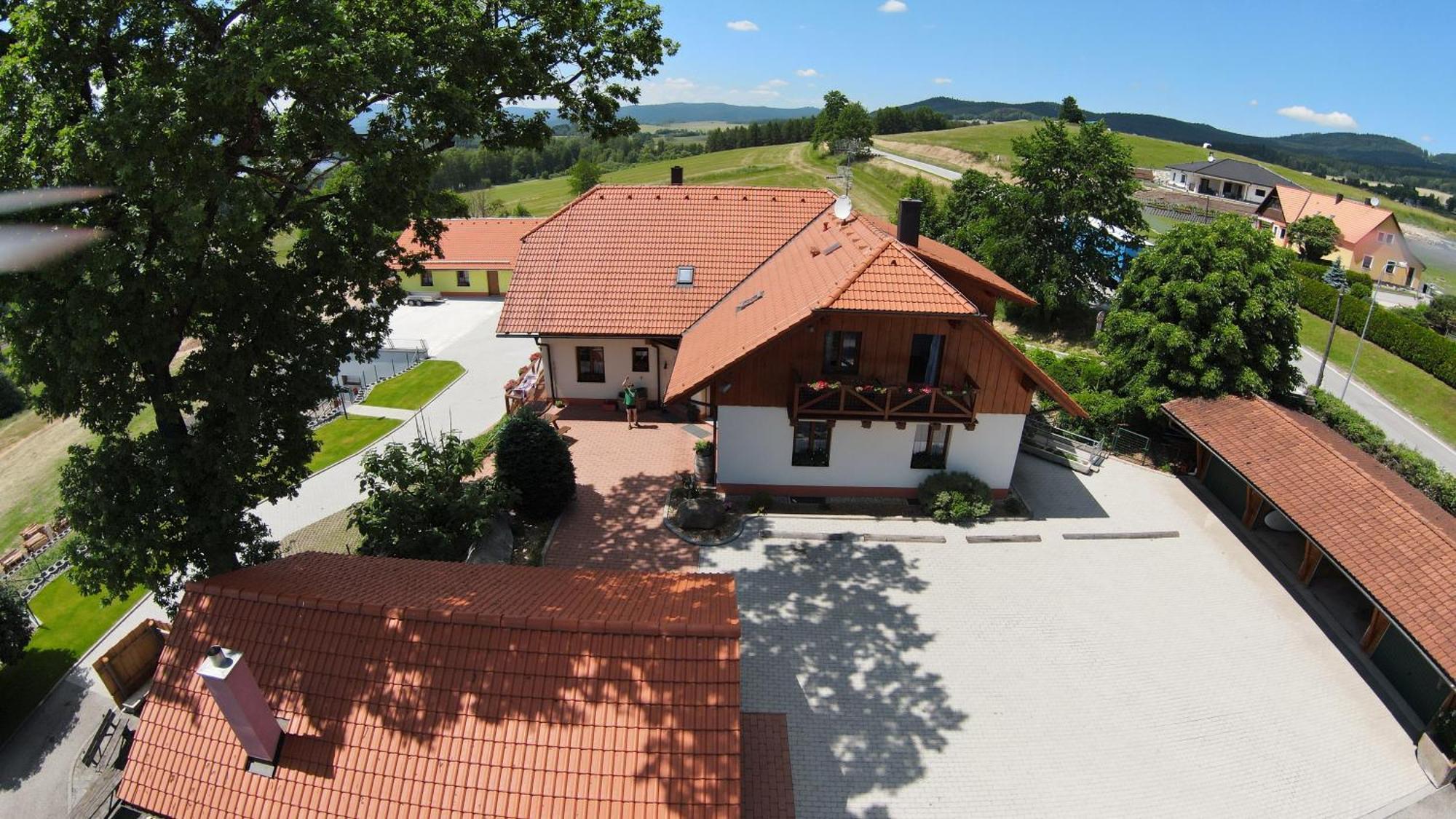 Apartmany U Srdce Vltavy Horní Planá Exteriör bild